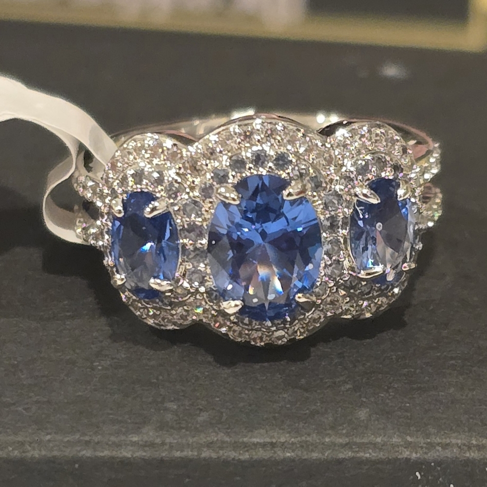 Bomb Party Simply Gifted Ring Size 7